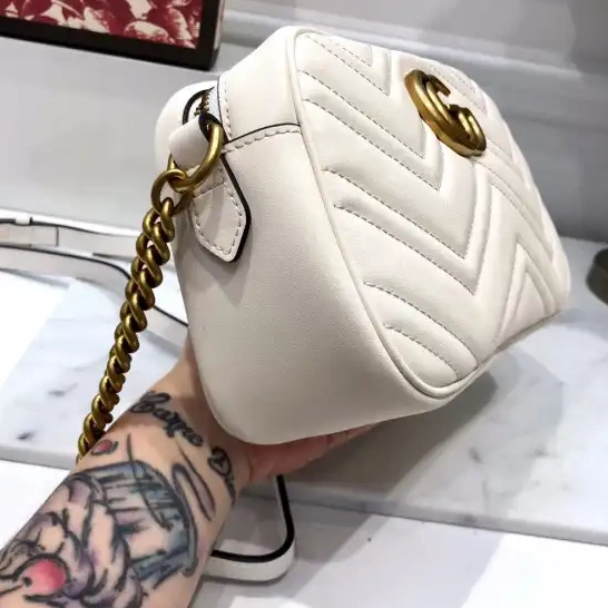 Hyperpeter shoulder Gucci Marmont GG bag matelassé small 0530